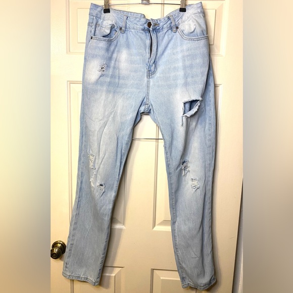 Men’s Distressed Jeans, 36‎ - Picture 1 of 3